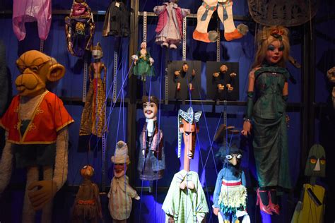 Le Musée de la Marionnette d'Oudorn : Une Odyssée de Tradition Thaïlandaise!