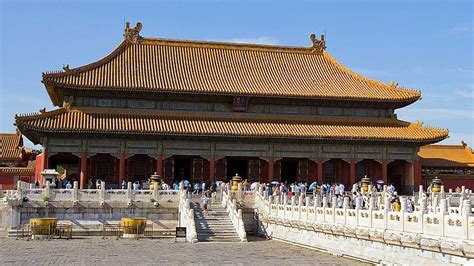  Le Temple de la Pureté Céleste ! Un joyau architectural et spirituel à Wuzhong